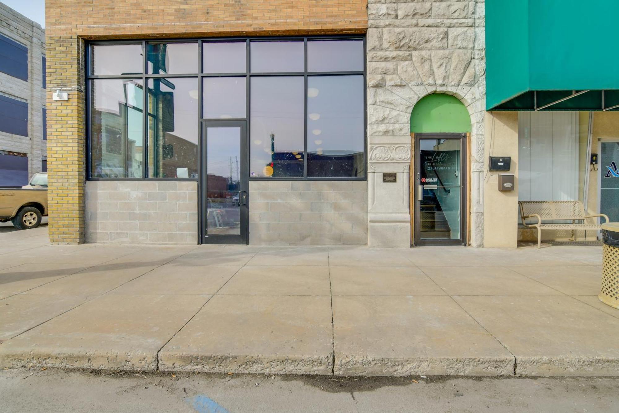 Dtwn Loft In The Heart Of Monett Pets Welcome! מראה חיצוני תמונה